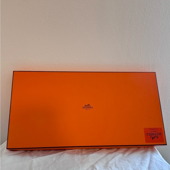 Hermes orange cashmere women’s casaque scarf - Picture 4 of 4